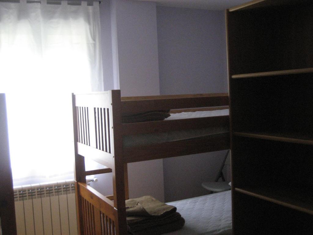 Albergue Turistico Rio Aragon Canfranc Cameră foto