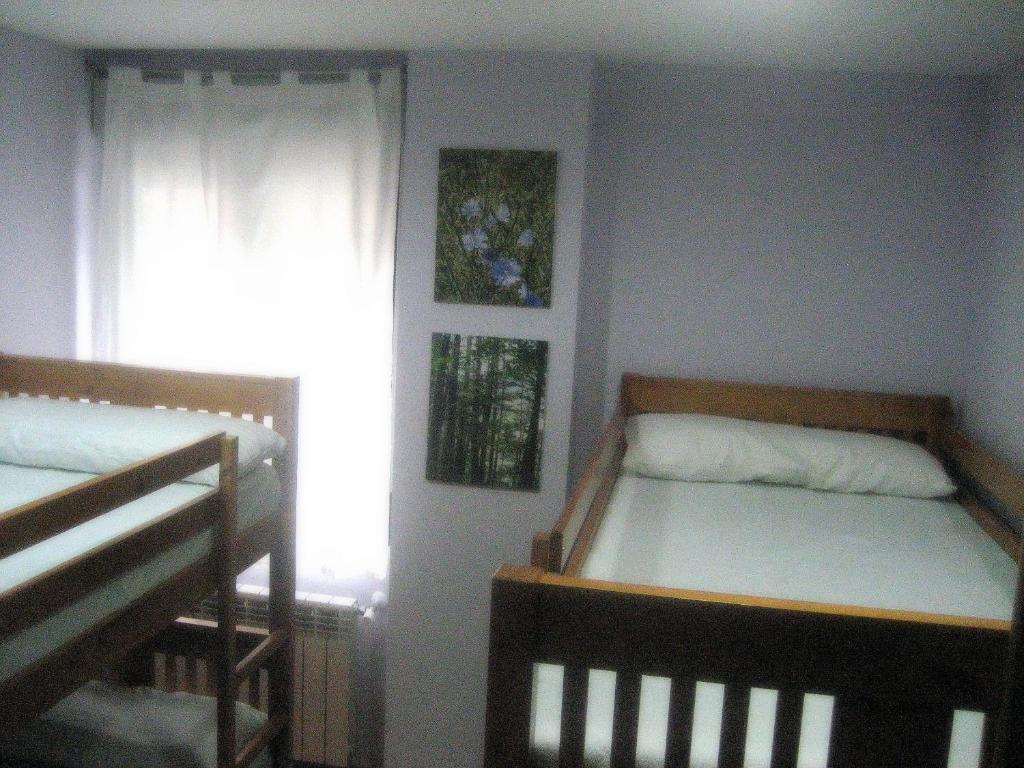 Albergue Turistico Rio Aragon Canfranc Cameră foto